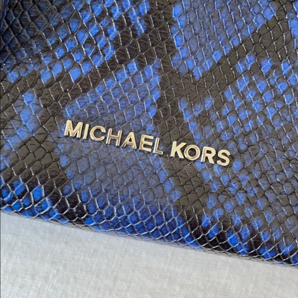 NWOT Michael Kors Electric Blue Fold Over Clutch - Picture 3 of 5